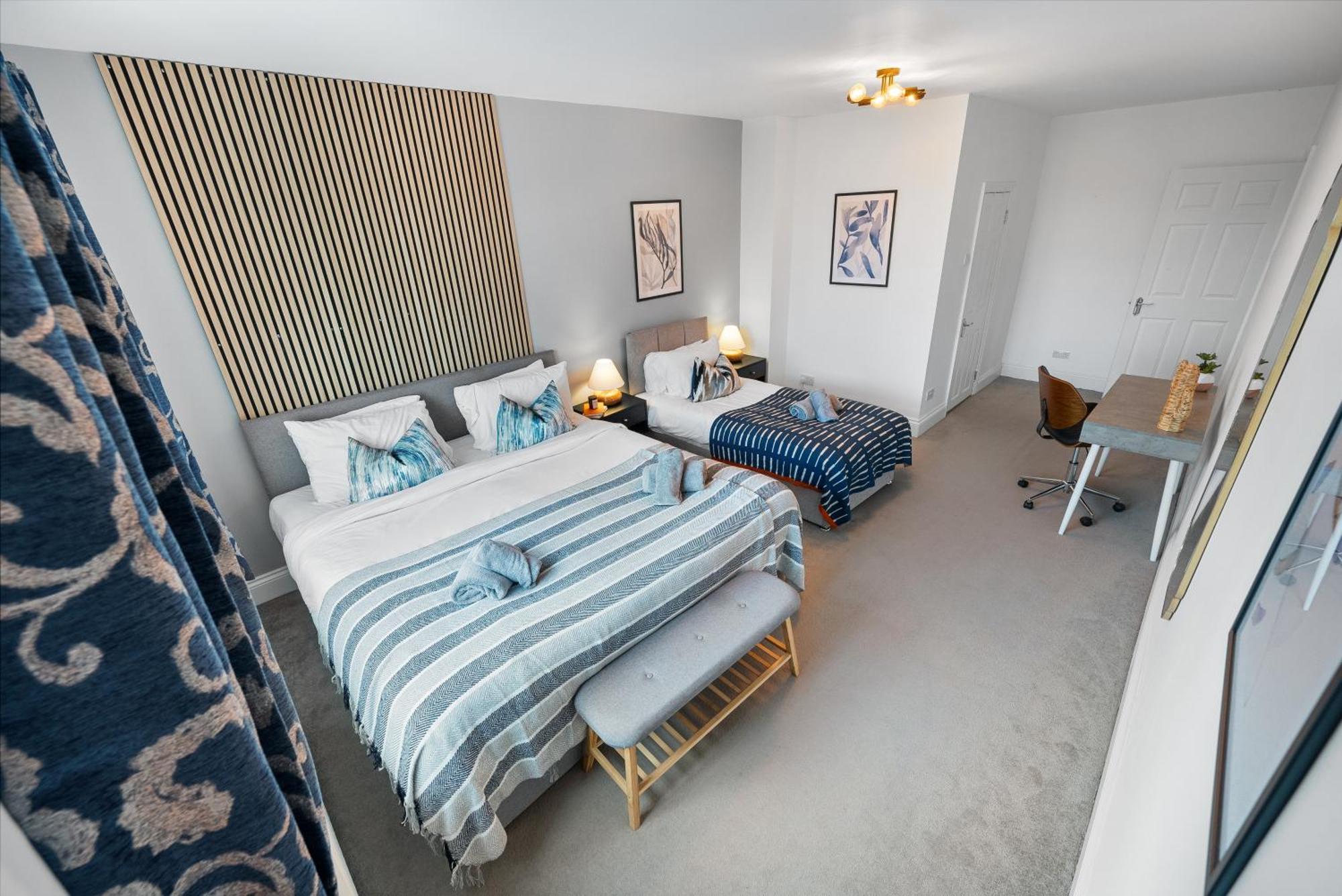 Long Term And Summer Special Offer! 5-Bedroom Spacious, Stunning Design, Sociable Areas & Cosy House Near South Downs Park, Sleeps 11 With Games Room, Private Parking And Garden- By Blue Puffin Stays Waterlooville Zewnętrze zdjęcie