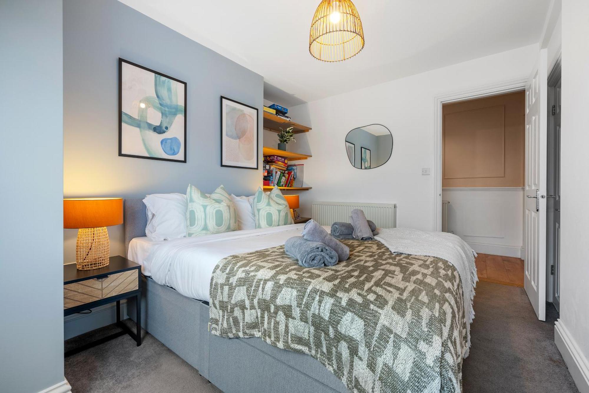 Long Term And Summer Special Offer! 5-Bedroom Spacious, Stunning Design, Sociable Areas & Cosy House Near South Downs Park, Sleeps 11 With Games Room, Private Parking And Garden- By Blue Puffin Stays Waterlooville Zewnętrze zdjęcie