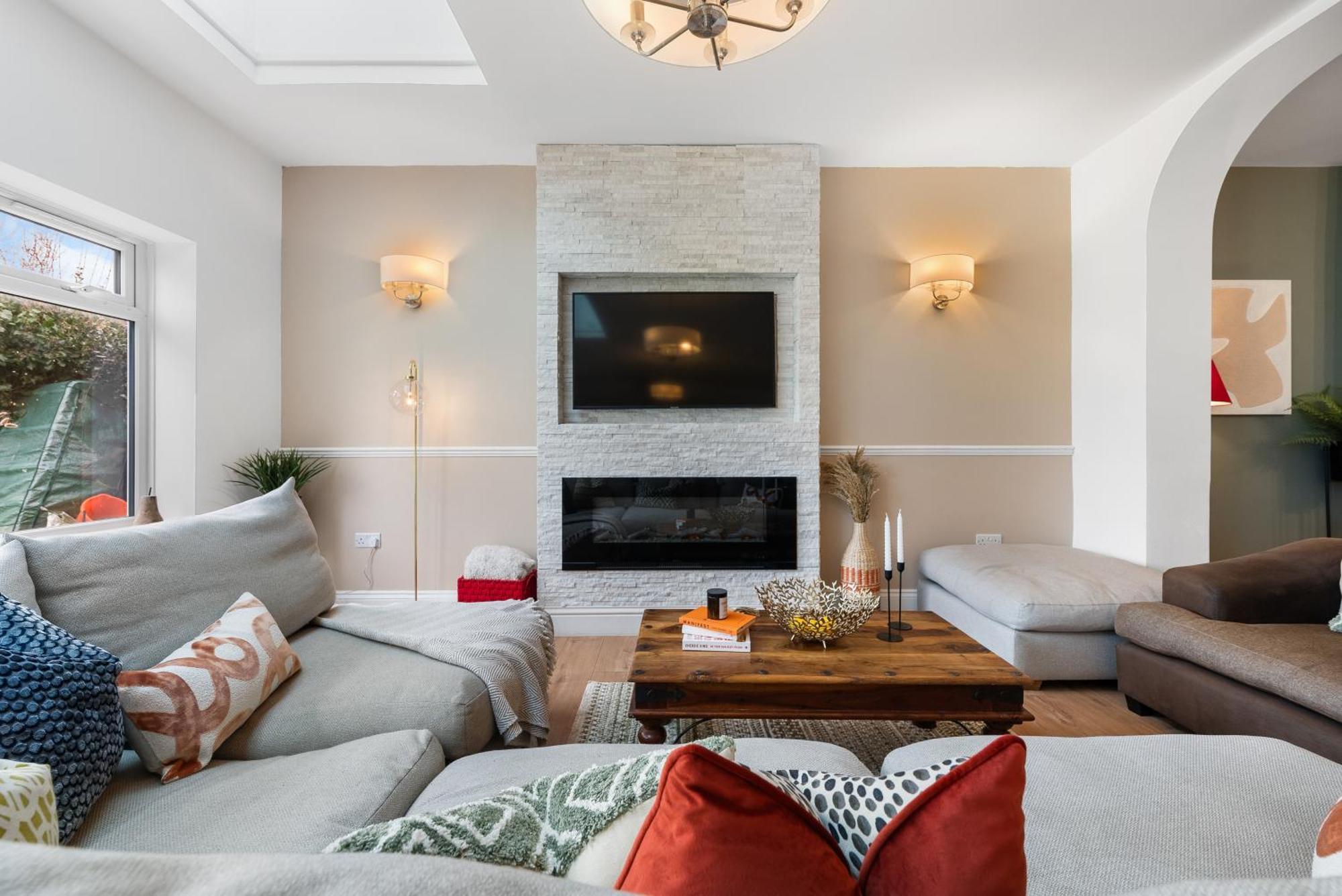 Long Term And Summer Special Offer! 5-Bedroom Spacious, Stunning Design, Sociable Areas & Cosy House Near South Downs Park, Sleeps 11 With Games Room, Private Parking And Garden- By Blue Puffin Stays Waterlooville Zewnętrze zdjęcie