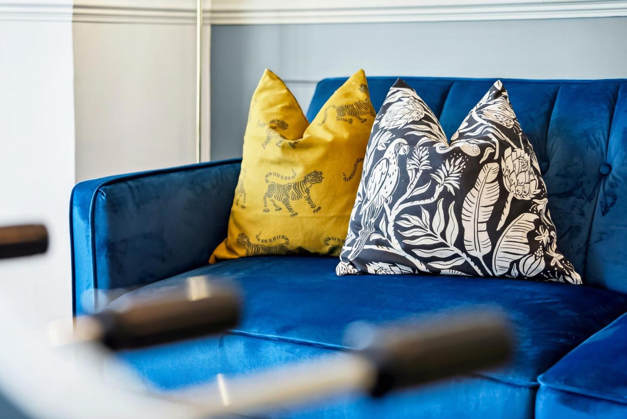 Long Term And Summer Special Offer! 5-Bedroom Spacious, Stunning Design, Sociable Areas & Cosy House Near South Downs Park, Sleeps 11 With Games Room, Private Parking And Garden- By Blue Puffin Stays Waterlooville Zewnętrze zdjęcie